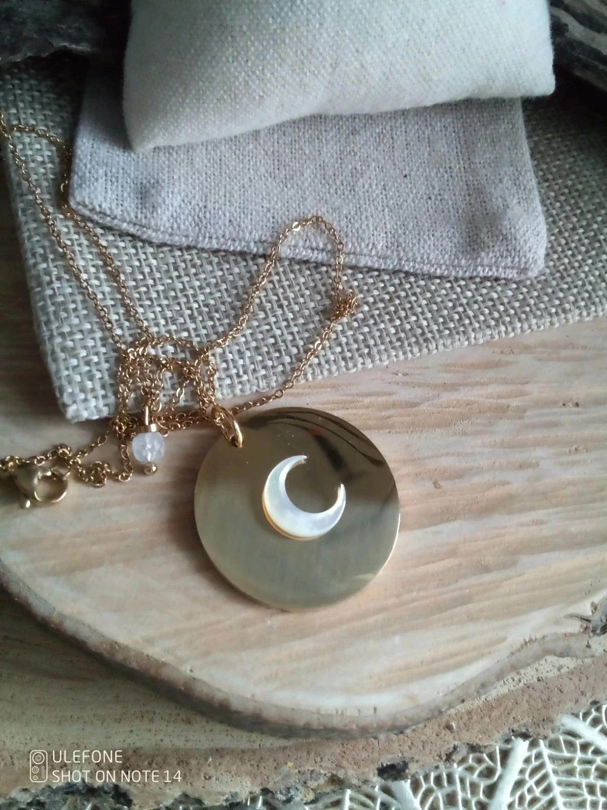 Collier pendentif à ma fille avec lune nacrée – photo 3